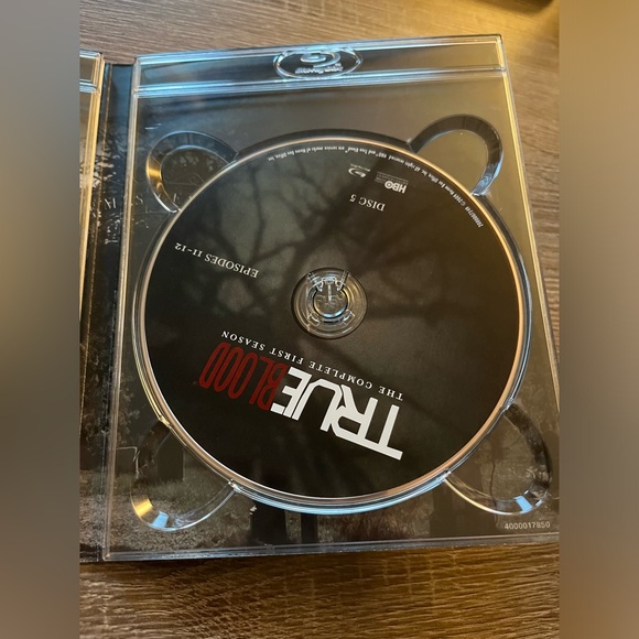 📀 3/$15 or 4/$20 📀 True Blood Season 1 Bluray - Picture 6 of 6